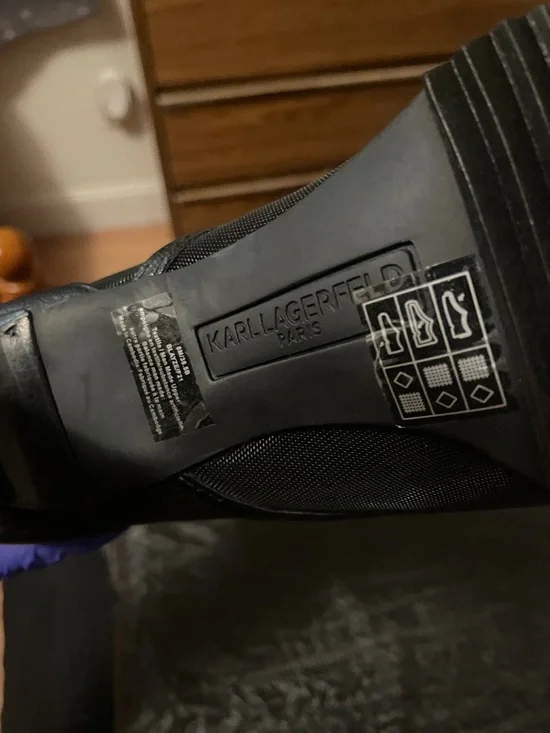 Karl Lagerfeld Black Logo-Stamped Ankle Boot - Picture 7 of 17